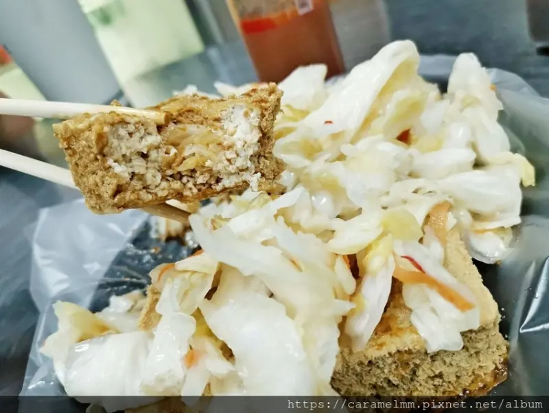 【苗栗頭份】夯臭豆腐 外香酥內軟嫩 大份量泡菜 頭份臭豆腐 頭份銅板美食 頭份小吃 苗栗臭豆腐 尚順廣場美食 尚順百貨