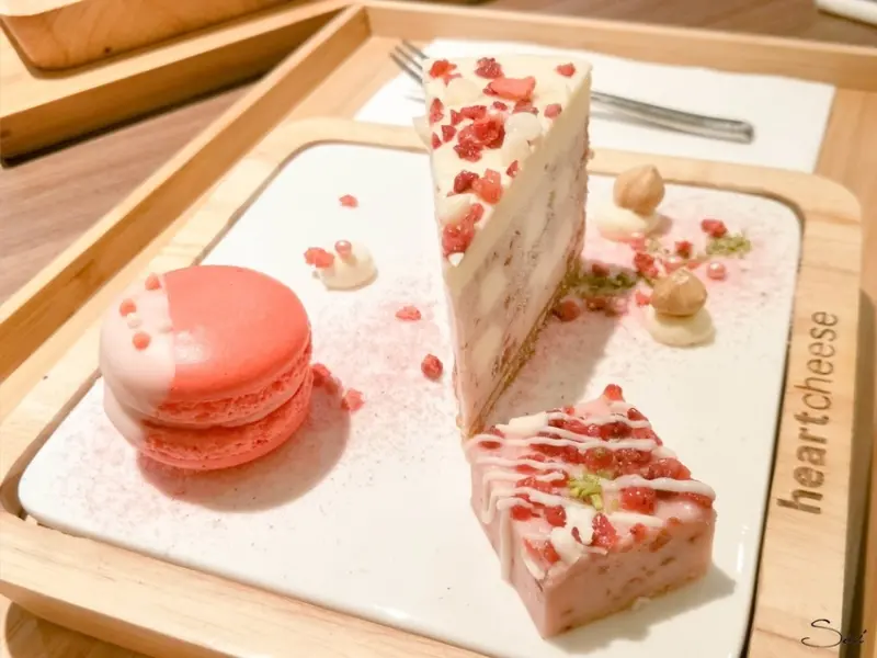 [高雄美食] 來自屏東重量級乳酪曾獲美國冠軍－心之和乳酪 夢時代高雄分店