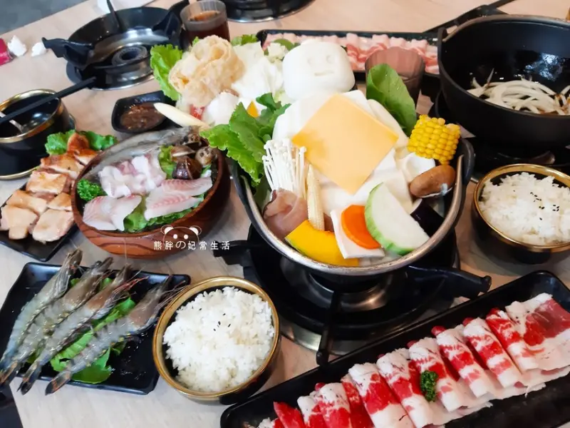 【台中西屯】仨小鍋物│樂高機器人牛奶鍋│湯頭香味濃郁│食材新鮮│服務優質