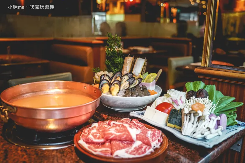 欣葉-呷哺呷哺涮涮鍋 ▏鮮的就是不一樣~限時推出馬祖現撈淡菜鍋。新鮮馬祖淡菜空運來台 給你淡菜2吃。馬祖魚麵、美國Prime沙朗肉盤 海陸一次都給你。台北火鍋推薦