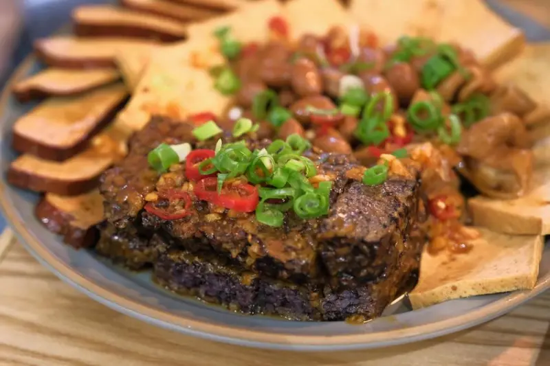 hechino做茶菜｜台式也能吃的很文青！平日飲品買一送一！獨特飲品搭創意台菜！台中餐廳推薦、台中台式推薦、台中台菜推薦、台中下午茶推薦、台中茶店推薦、台中飲品推薦