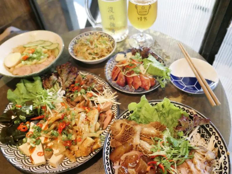 台北大同—渣男Taiwan Bistro｜夠台滷味配上渣男精釀 打造趣味台式居酒屋｜中山站、雙連站、寧夏夜市