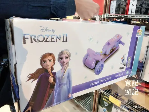 │小女孩的最愛!!迪士尼正版授權冰雪奇緣!!小小兵/恐龍模型/HelloKitty/小車/扮家家酒/泳池/東西多到看不完!!多e購玩具批發賣場/史酷迪│