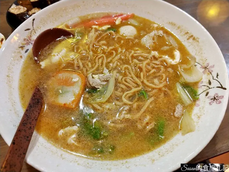 台中美食|瀧齋鍋燒麵下午時段不休息，多種風味可以挑選，秋冬季節就想吃鍋燒麵