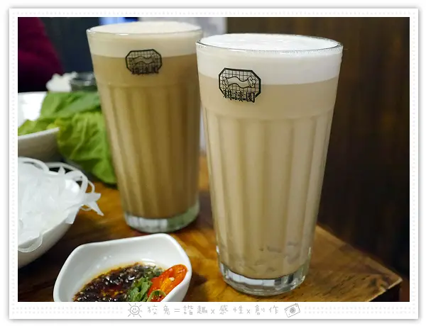 [台南食記] 耕讀園~新開幕分店近台南車站！新光三越百貨公司12樓！無收服務費！推薦脫皮辣椒雞肉鍋！(台南中山店)