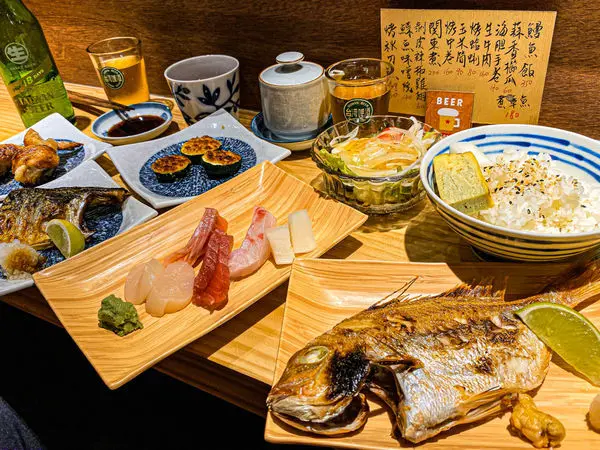 (台北南京復興站)漁市水產古月炎壽司 松山壽司推薦 現切生魚片 現烤烤物 串燒 用心的食材及料理 下班小酌好去處