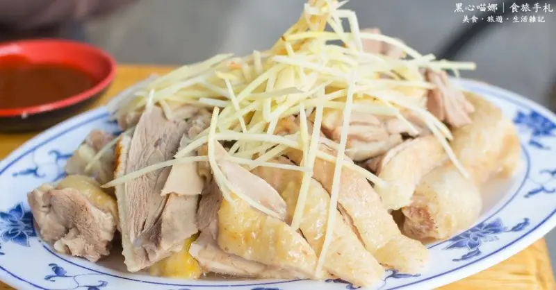 高雄鳳山︱鴨肉林　清甜嫩滑鴨肉切盤，大碗麵只要30元的銅板價懷舊老味道！！（光復店）