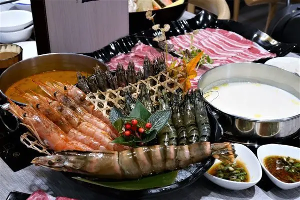 三重蘆洲火鍋推薦-樂釜極上鍋物.台北火鍋.蘆洲海鮮火鍋.蘆洲美食.徐匯廣場美食.近徐匯中學捷運站