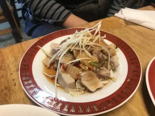 財神台南担仔店｜陳皮的日常 民生社區老字號 精緻美味份量剛好 超特別的台式賞味體驗 虱目魚 豬肝 五花肉 清湯麵 清米粉