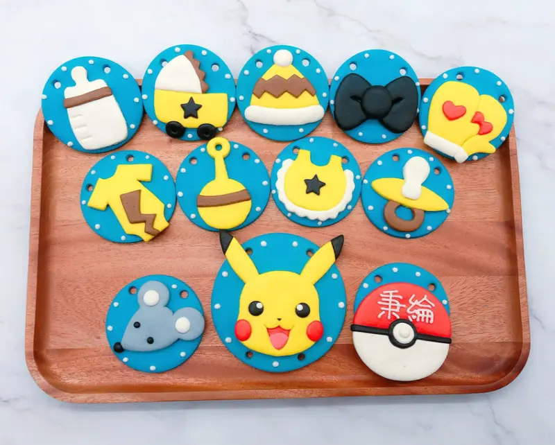 寶寶收涎餅乾推薦分享,台北皮卡丘收涎餅乾開箱