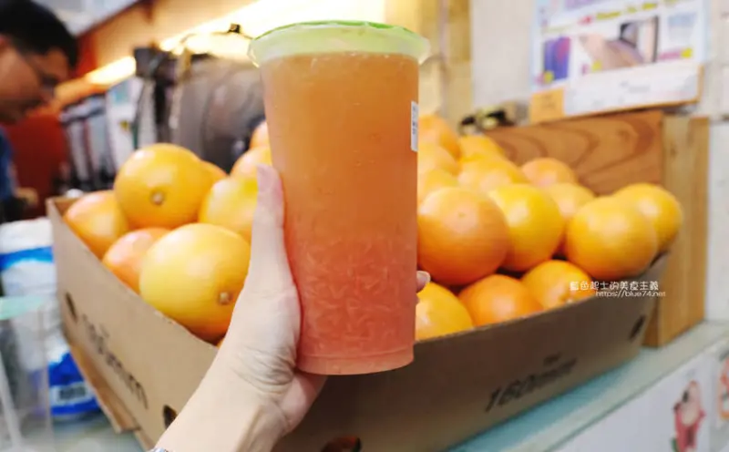 嘉義東區│知更鳥巢鮮果茶飲-在地人推薦，葡萄柚綠茶大杯平價，好停車不用排隊 - 藍色起士的美食主義