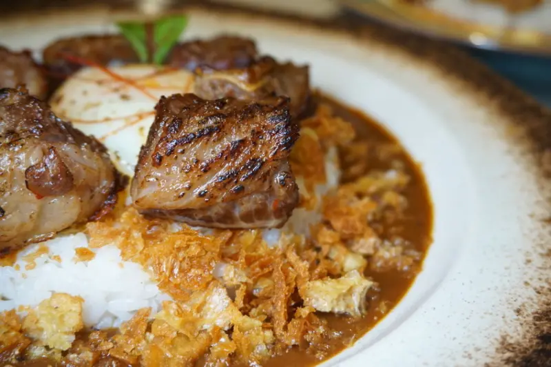 [台南美食] 吃著歐式咖哩微醺的餐酒館-邦拿 x 咖哩與酒/ 台南咖哩推薦/ 台南餐酒館推薦