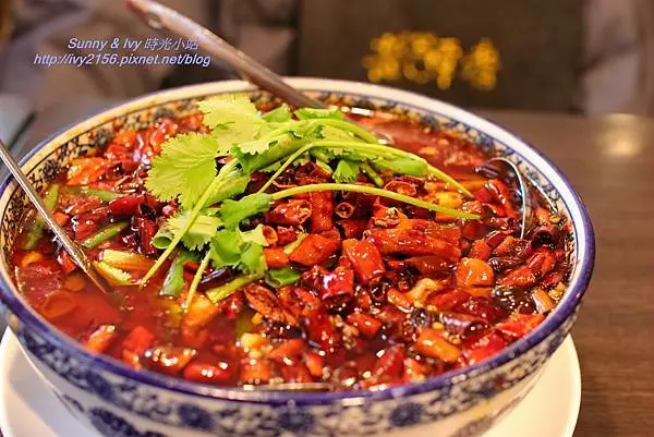 【台北松山食記】老罈香川味兒。嗜辣的朋友可千萬別錯過了