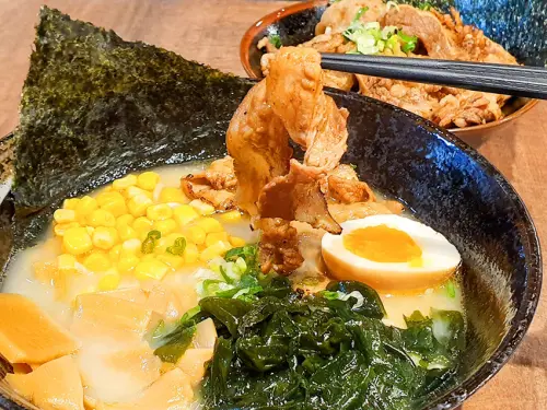 【嘉義美食】川牛木石亭 仁愛店 100元日式丼飯/拉麵 免費雞白湯喝到飽 深夜美食