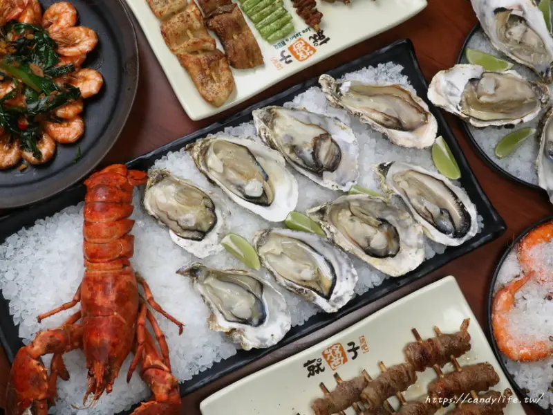 超狂生蠔配龍蝦，平價痛風串燒店正式燃燒，新店開幕，30隻蝦子免費送～