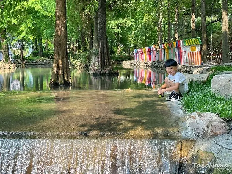 楓華台一渡假村│台一生態休閒農場│花神季》入園只要$80元，4000坪花園綠地生態園區，四季都能親賞美麗花卉，享受親子、生態、採果、戲水、DIY活動，渡假生活就是這麼輕鬆愜意│南投住宿