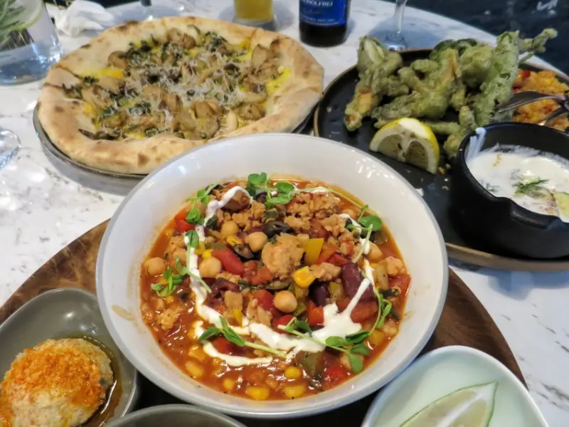 【台北信義區蔬食餐酒館】BaganHood 蔬食餐酒館，享用異國蔬食料理，吃過後完全讓人愛上吃素~