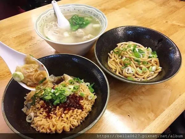 高雄美食【菜市仔嬤左營汾陽餛飩】必吃的古早好味道，飄香一甲子的餛飩與鹹湯圓，屬於高雄人記憶中的好味道~