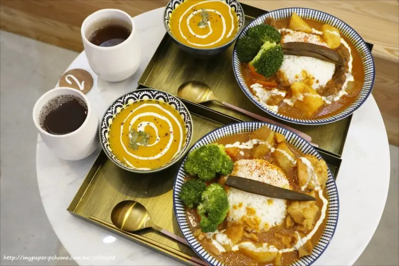 【The Wrice來時】台北中山區甜點推薦 複合式咖哩店 木質文青風格網美店 南洋風味咖哩飯 新鮮手作甜點