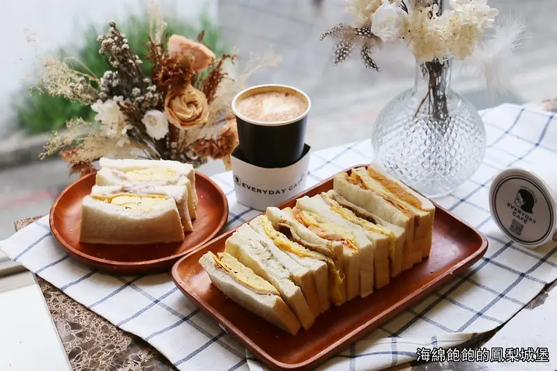 中山美食『Everyday CAFE -toast.coffee.tea 台北中山店』肉蛋吐司、芋泥吐司、拿鐵咖啡、早午餐、菜單價位，Foodpanda外送服務(捷運中山站)