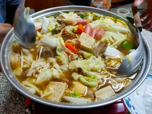 永和美食。牛雜羊肉火鍋  福和橋隱藏版巷弄美食 季節限定無名羊肉爐