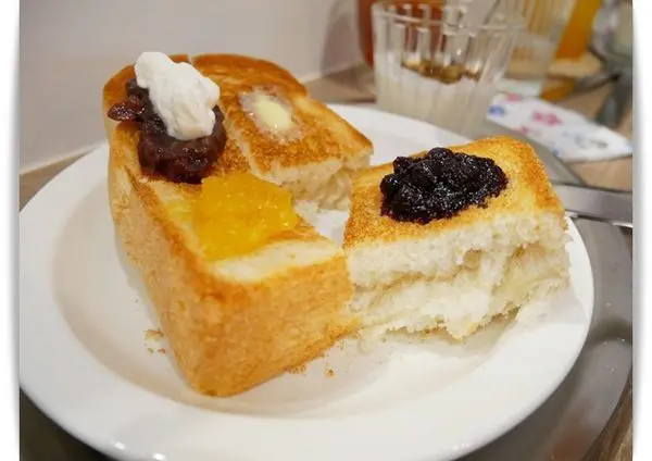 高雄「SunSun山山」好文青的吐司專賣，很好吃喔~