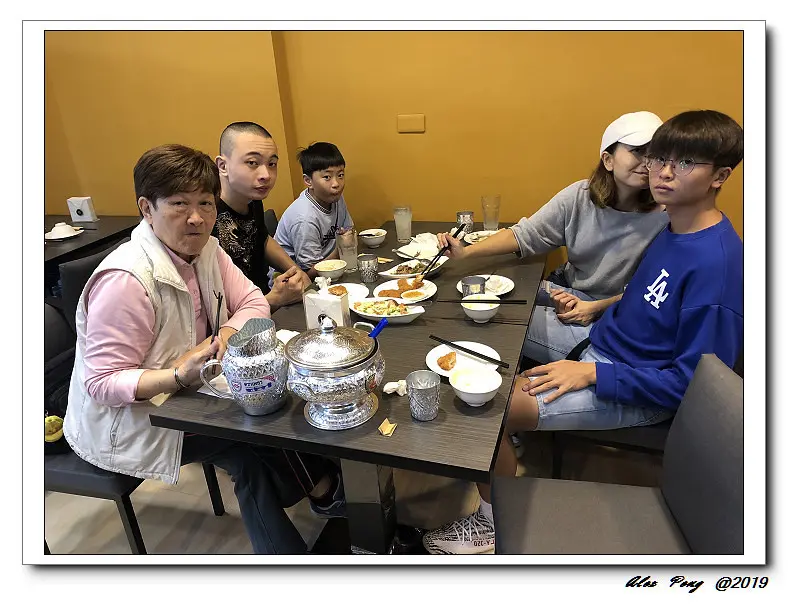 新北市-永和區-頂溪站-異國