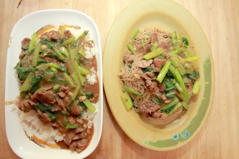 吃。高雄｜楠梓區。楠梓火車站周遭美食，楠梓榮星市場，提供免費飲料及熱湯，整體口感美味定價合理範圍「彬岡山羊肉火鍋」。