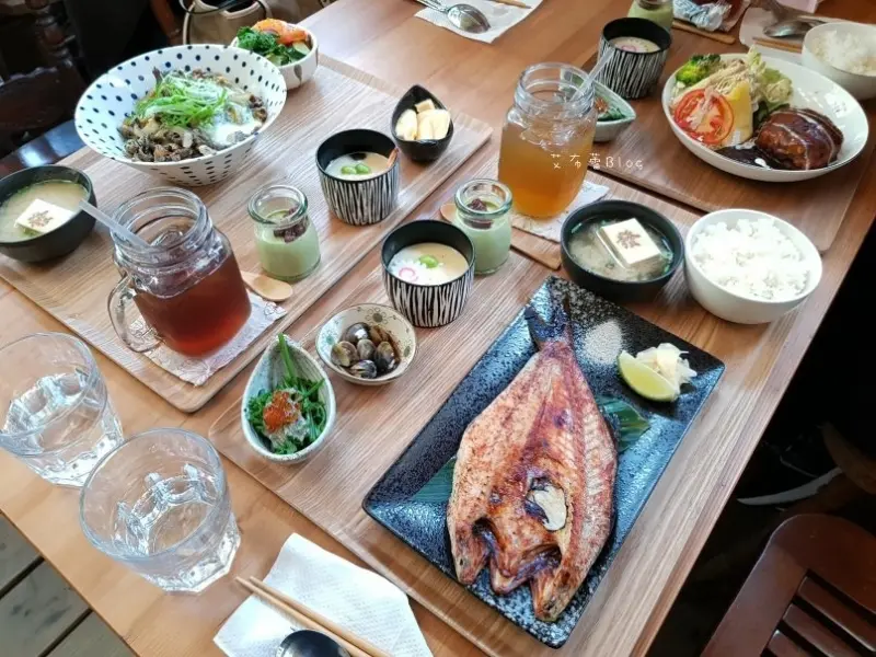 《高雄美食》來吃飯飯❤舊公寓，懷舊溫暖~日式家庭餐｡