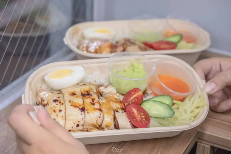 台北大安｜指有雞飯-三種醬料一次滿足，超隱密的小店