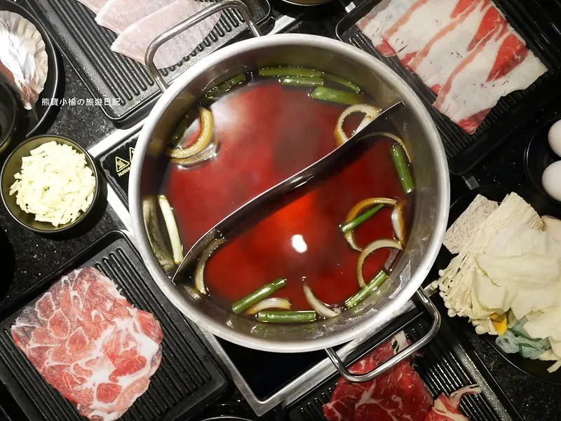 【台中美食】金大鋤壽喜燒 台中復興路愛買二樓，平日火鍋吃到飽369元起，壽喜燒肉片加起司超好吃！