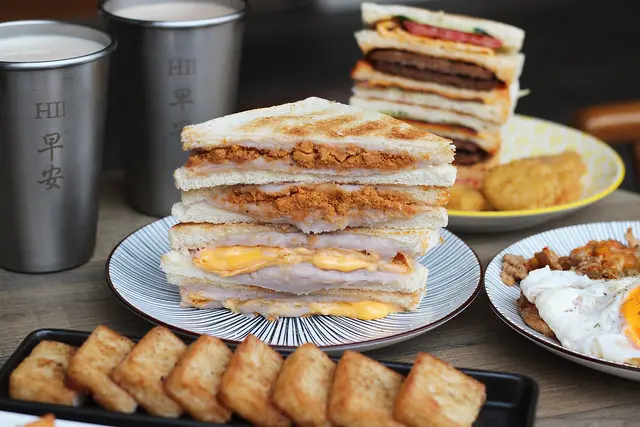 台中美食｜土木公社碳烤土司復興店-超人氣質感早午餐店，復興店限定芋泥系列超吸睛