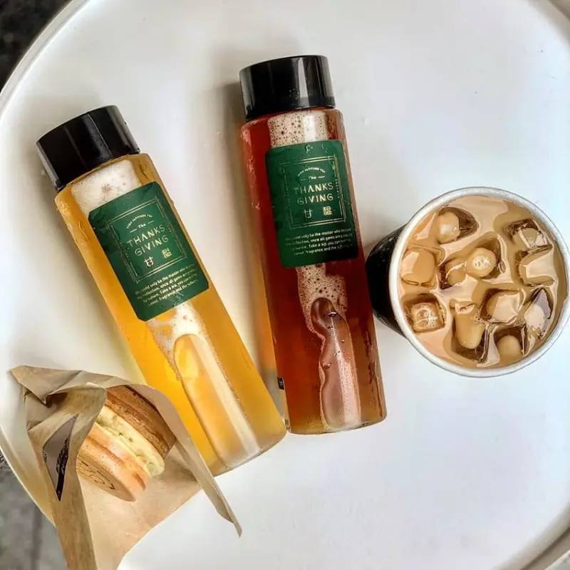 天氣那麼熱☀飲料喝起來💪具有香檳口感的飲料，真的是第一次喝到😂就在甘馧Thanks Giving❤