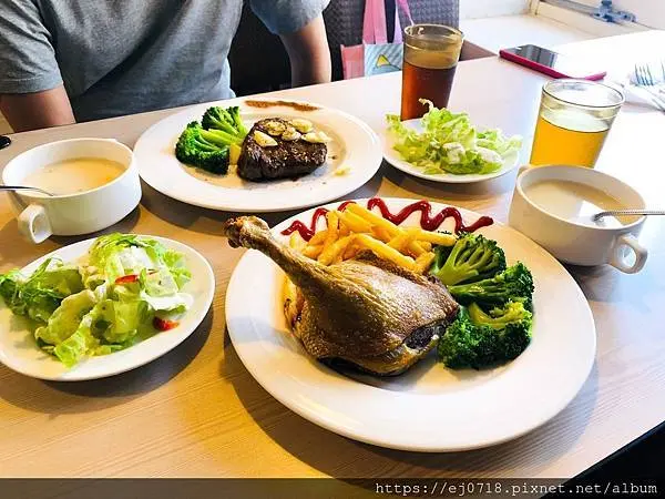 |美食|台北中正 好吃好吃 2號店/近公館商圈/平價高CP牛排/吃到真正的牛排/小菜吃到飽/大份量牛排