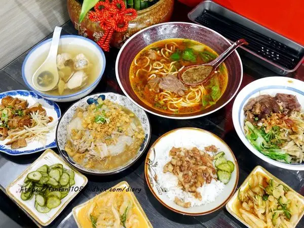 【桃園美食】益棧台灣小吃 #牛肉麵 #便當 #熱炒 #小菜 #滷味 #桃園小吃 #桃園大廟