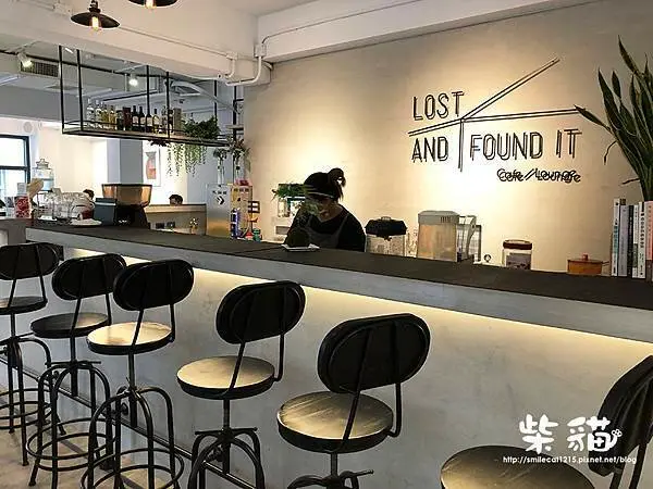 【台北】隱身2樓的不限時文青咖啡廳(內附菜單):::柴貓IN【失物招領咖啡】