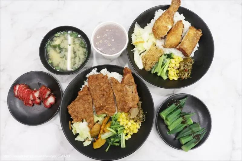 【梁社漢排骨】桃園大有店~兩岸十大名店 桃園美食推薦 桃園便當推薦 平價台式便當 是幸福與感動的滋味