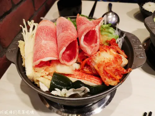 【新北-中和區】六扇門時尚湯鍋｜新北莒光店