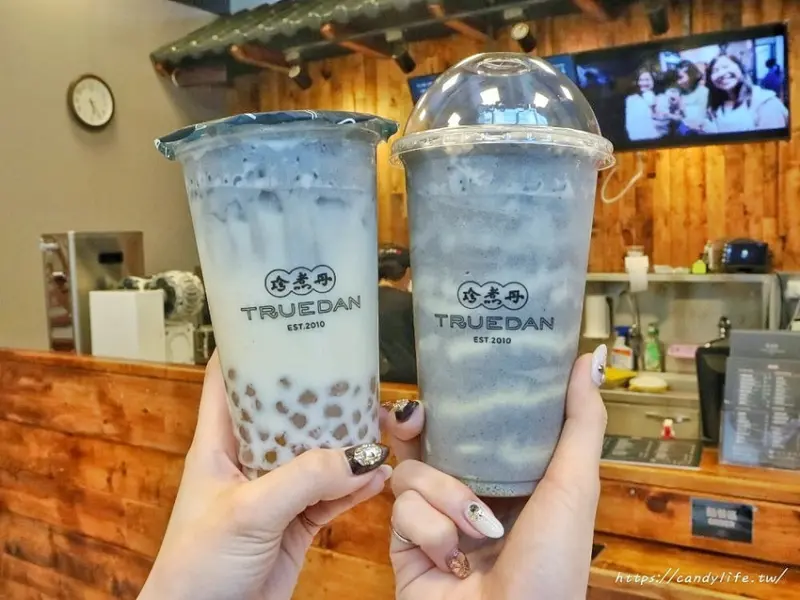 珍煮丹新品「茉香圓圓」、「米香擂擂」上市啦！超美大理石紋，加上香濃滋味，芝麻控必訪！