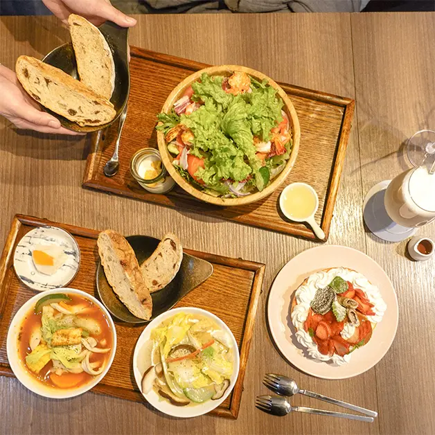 宜蘭美食。菜菜子 巷弄裡飄出的濃湯香 多口味濃湯/沙拉 健身也可以享受豐富的美食