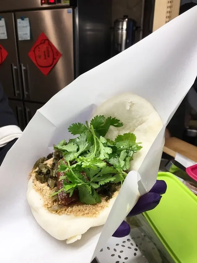 [南崁菜鳥覓食記]刈起吃包~文青古早味。手工刈包皮，油亮爌肉真好吃