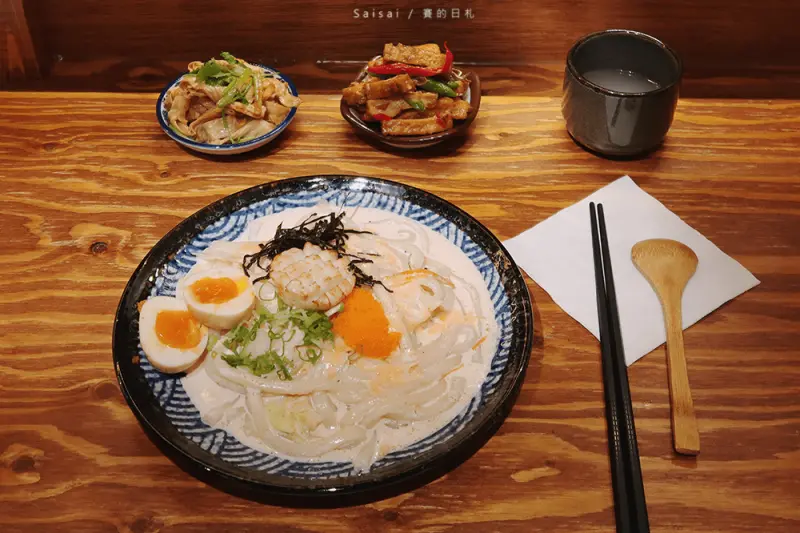 小小麥 一中店｜台中超高CP值美食，99元就可吃到干貝炒烏龍、還有好吃的牛腩飯！