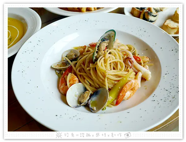 [台南食記] 爾遇Dolce Vita~安平義大利麵推薦！手工窯烤披薩、義式料理、義式冰淇淋、麵包、咖啡、下午茶！選用麵粉界的勞斯萊斯！