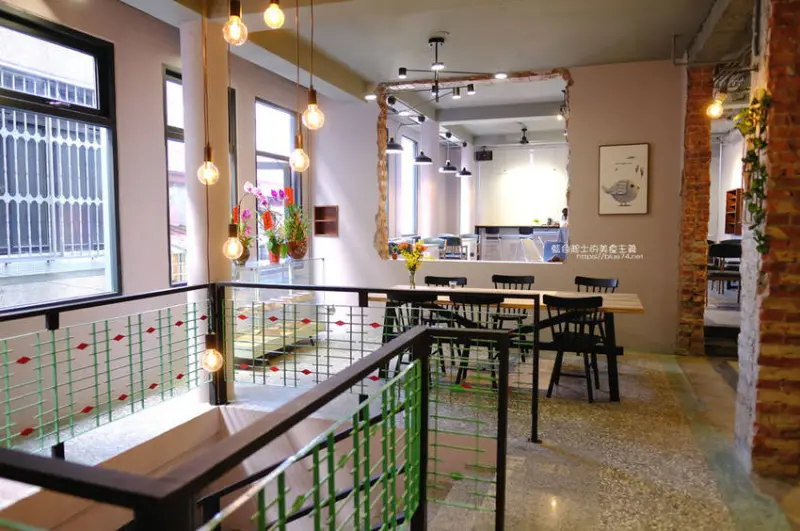 台中豐原│駿咖啡-豐原推薦咖啡館，咖啡和甜點及布丁表現都不錯，咖啡一條街，太平洋百貨斜對面巷內 - 藍色起士的美食主義