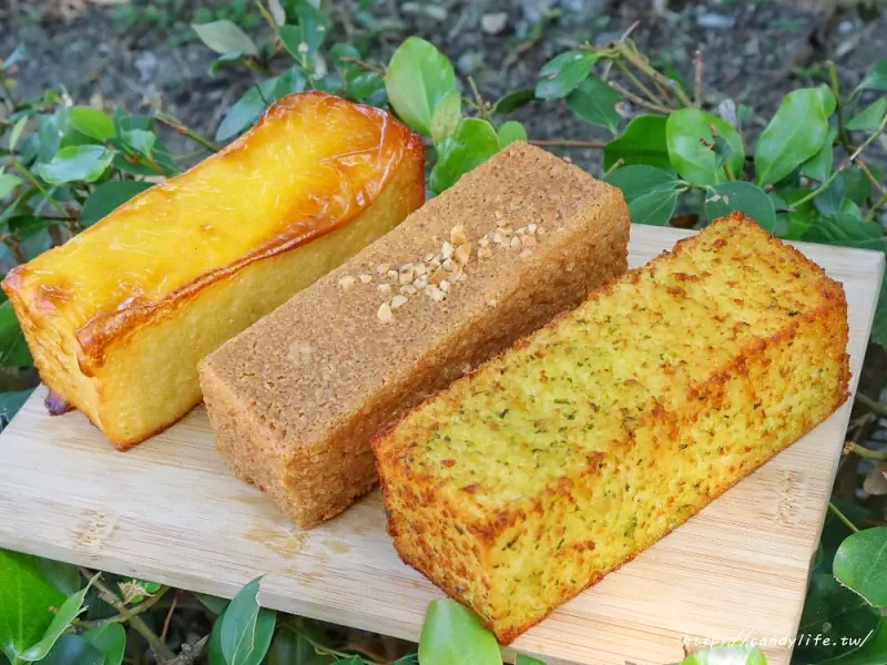 麥司特現烤麵包│逢甲人氣現烤菠蘿麵包，外酥內軟，還有香蒜條、乳酪條、花生條，讓人一訪再訪！