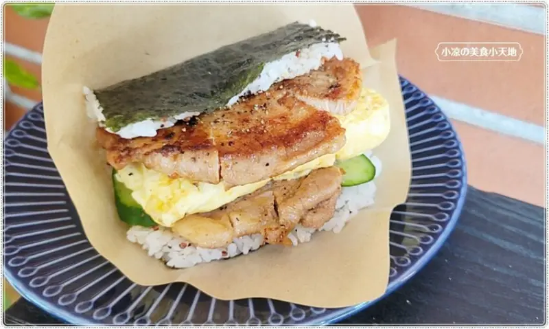 秋吉商行║豐原火車站旁紅瓦屋復古小清新手作早午餐，飯糰、胖蛋吐司、美式鬆餅，好吃又好拍！