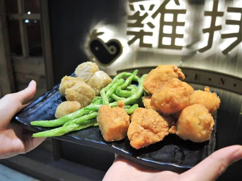 傳奇雞排｜店鋪極具日式居酒屋風格！吃雞排也能很有格調！高溫淬煉的獨家傳奇雞排！台北炸物推薦、台北大安雞排推薦、六張犁雞排推薦