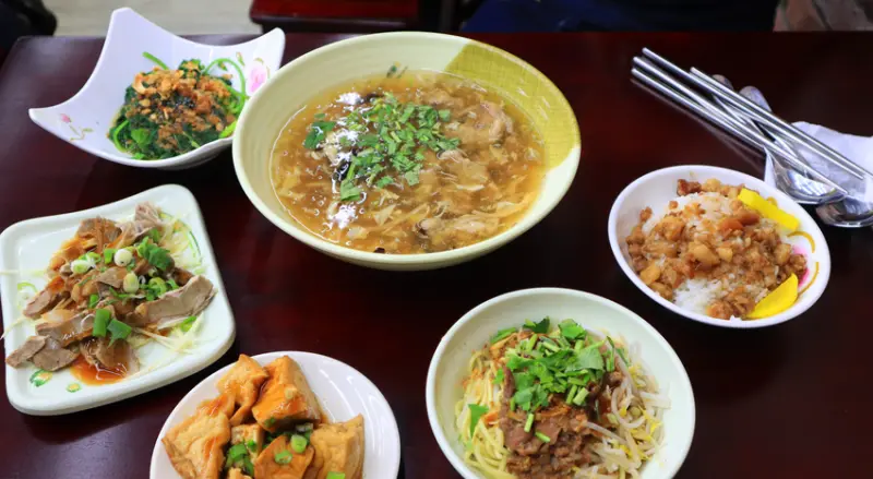 ‖大安食報‖捷運忠孝敦化站‖二師兄肉羹專賣店---東區銅板小吃又一家新開幕喇