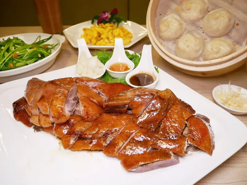 台中西屯桌菜餐廳，現正推出陽江鵝，各種熱炒、手路菜這邊都有，辦桌、聚餐、尾牙的首選-阿秋大肥鵝