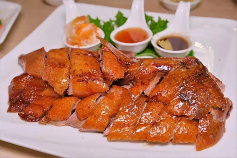 阿秋大肥鵝餐廳｜廣東省四大名鵝之一！聚餐必點半隻陽江鵝！台中餐廳推薦、西屯餐廳推薦、台中烤鴨推薦、台中年菜推薦、台中桌菜推薦、台中宴會推薦、西屯桌菜推薦